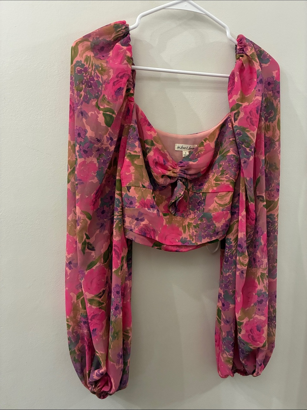 For love & Lemons - Floral Pink Puff-Sleeve Crop Blouse small